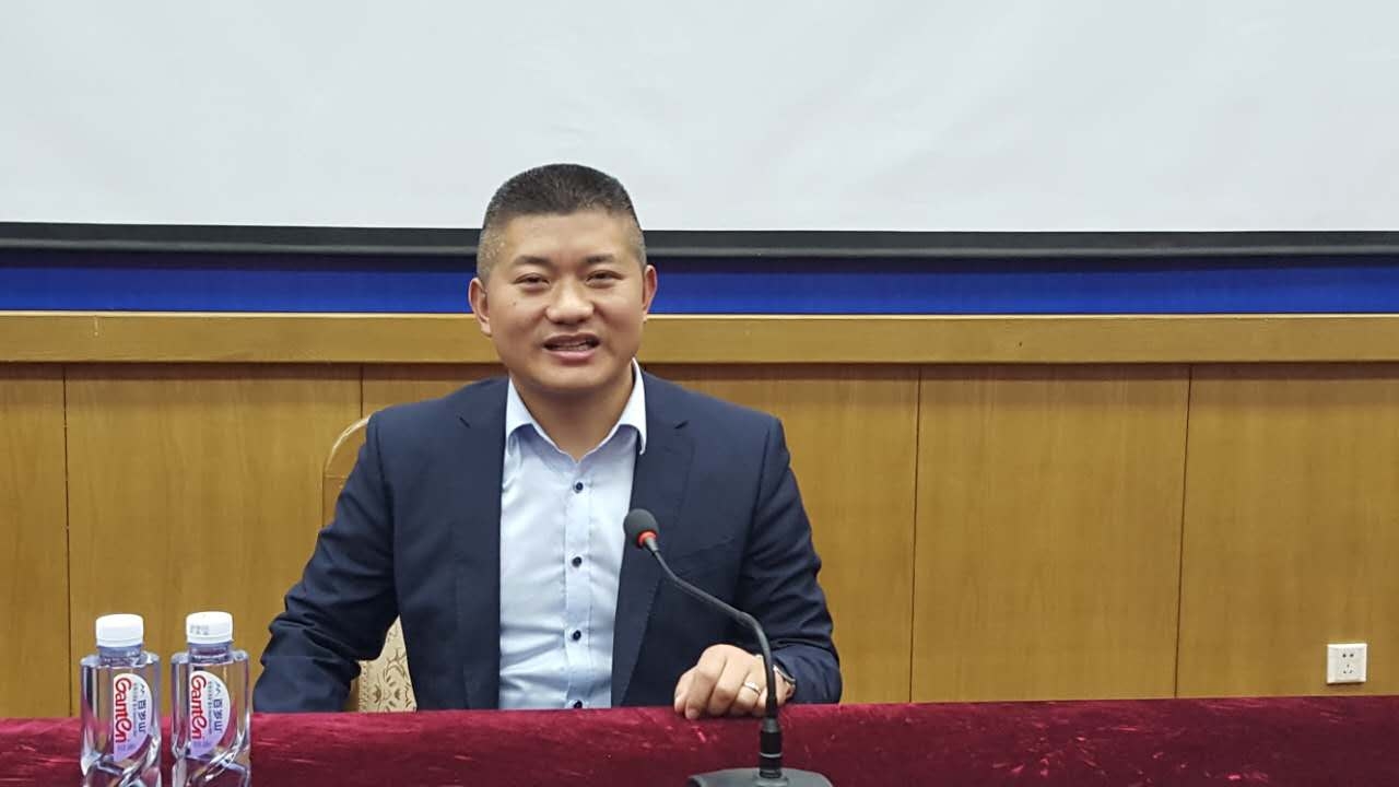 为律师授课